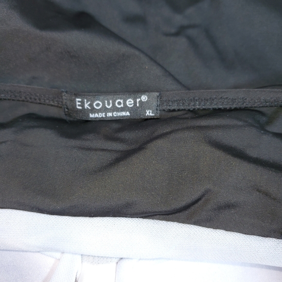 D- Women's Pineapple Bathing Suit Dress (NWT) Size - Picture 6 of 6